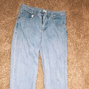 High wasted jeans